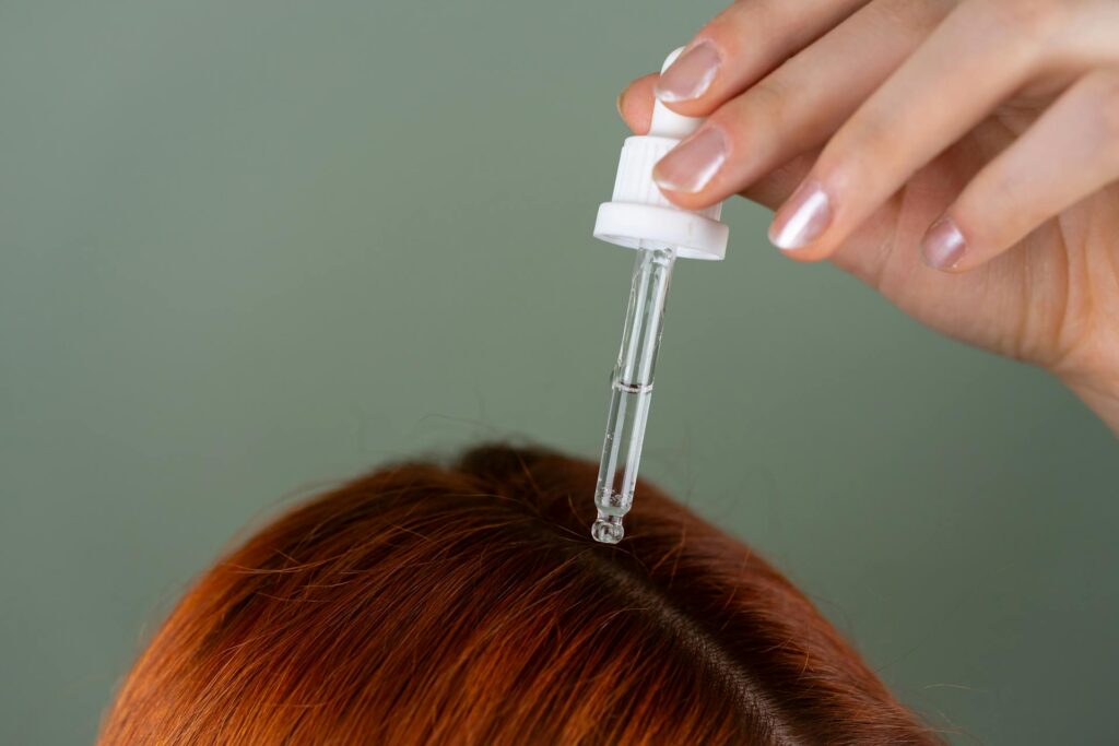 El secreto del «Lujo Silencioso» en tu cabello: Por qué un cuero cabelludo sano es la clave
